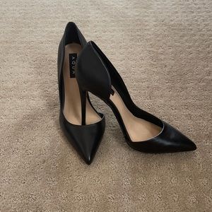 Never worn Aqua black pumps